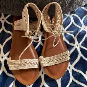 Macrame sandal